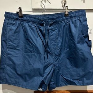 Old Navy shorts, lined with back pocket